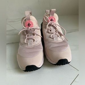 Nike Kids Sneakers - Pink and Black